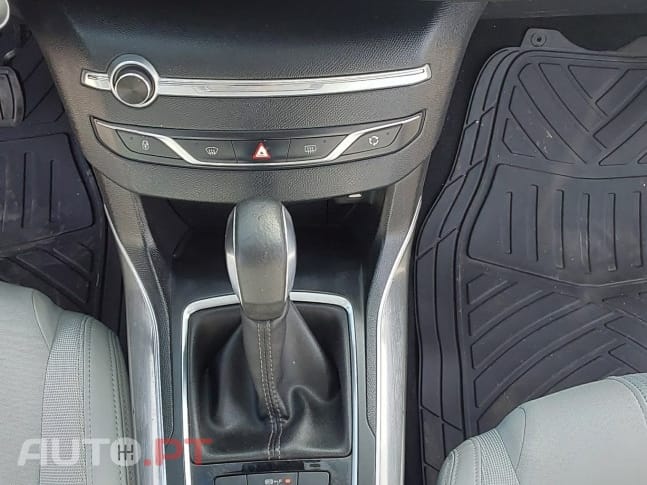 Peugeot 308 SW BlueHDi 130 EAT6 Stop & Start Allure