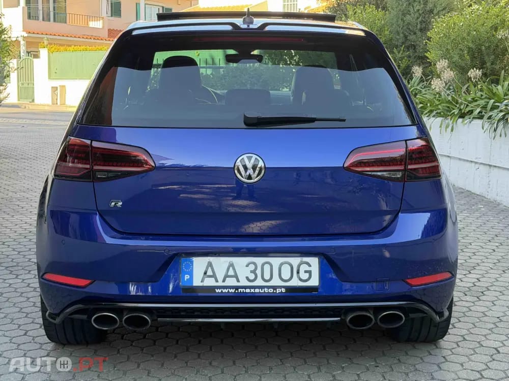 Volkswagen Golf R 4Motion (BlueMotion )