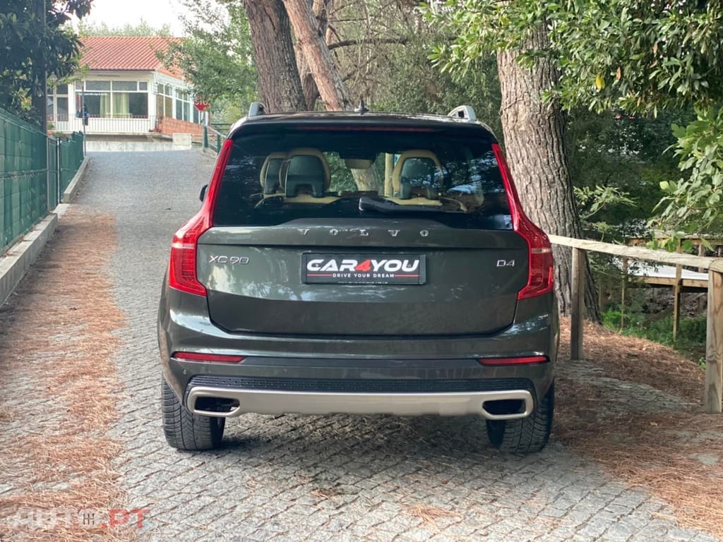 Volvo XC90 2.0 D4 Momentum