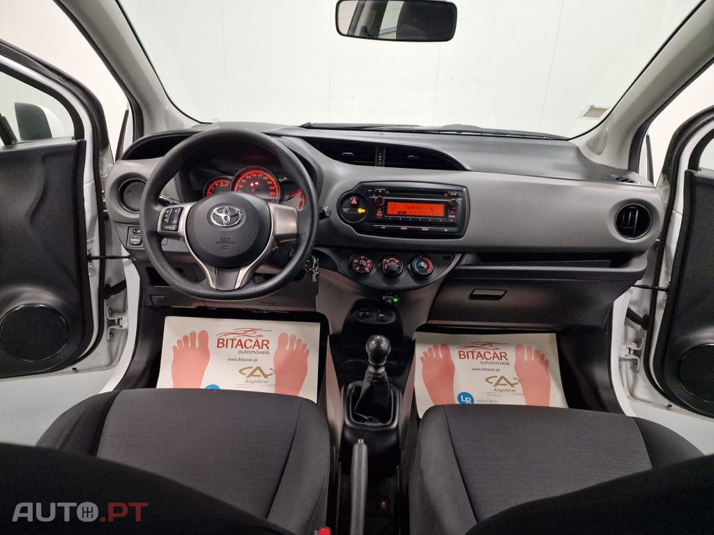 Toyota Yaris BIZZ 1.4 D-4D 90CV IVA DEDUTIVEL