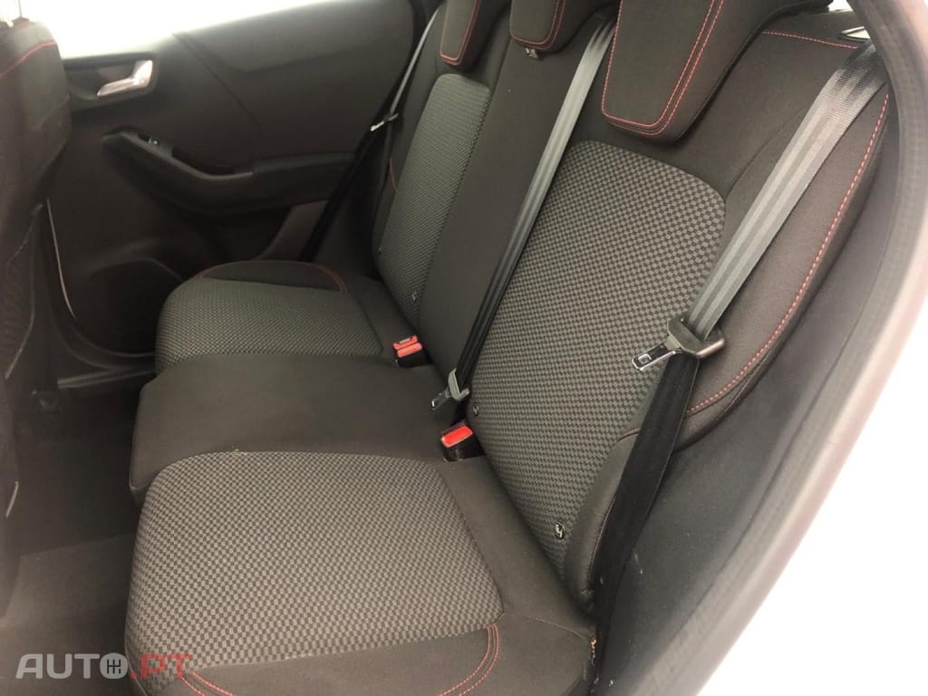 Ford Puma 1.0 Flexifuel mHEV ST-Line