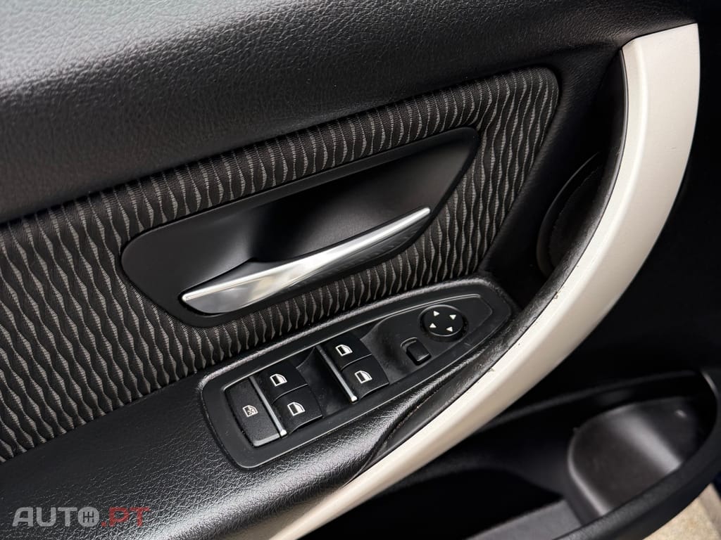 BMW 318 d Touring Line Sport