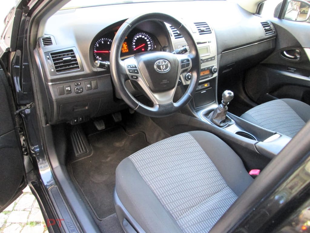 Toyota Avensis 2.0 D-4D Comfort