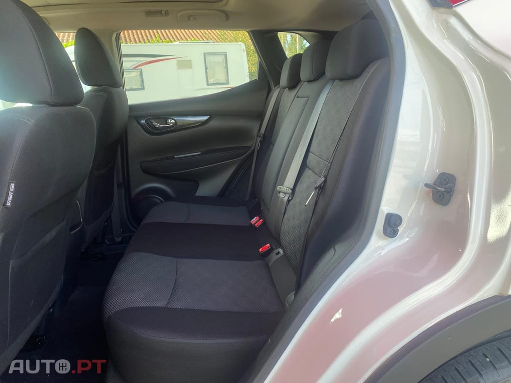 Nissan Qashqai 1.5 dCi Acenta Nissan Connect