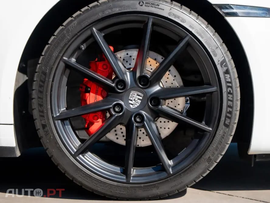 Porsche 911 Carrera PDK