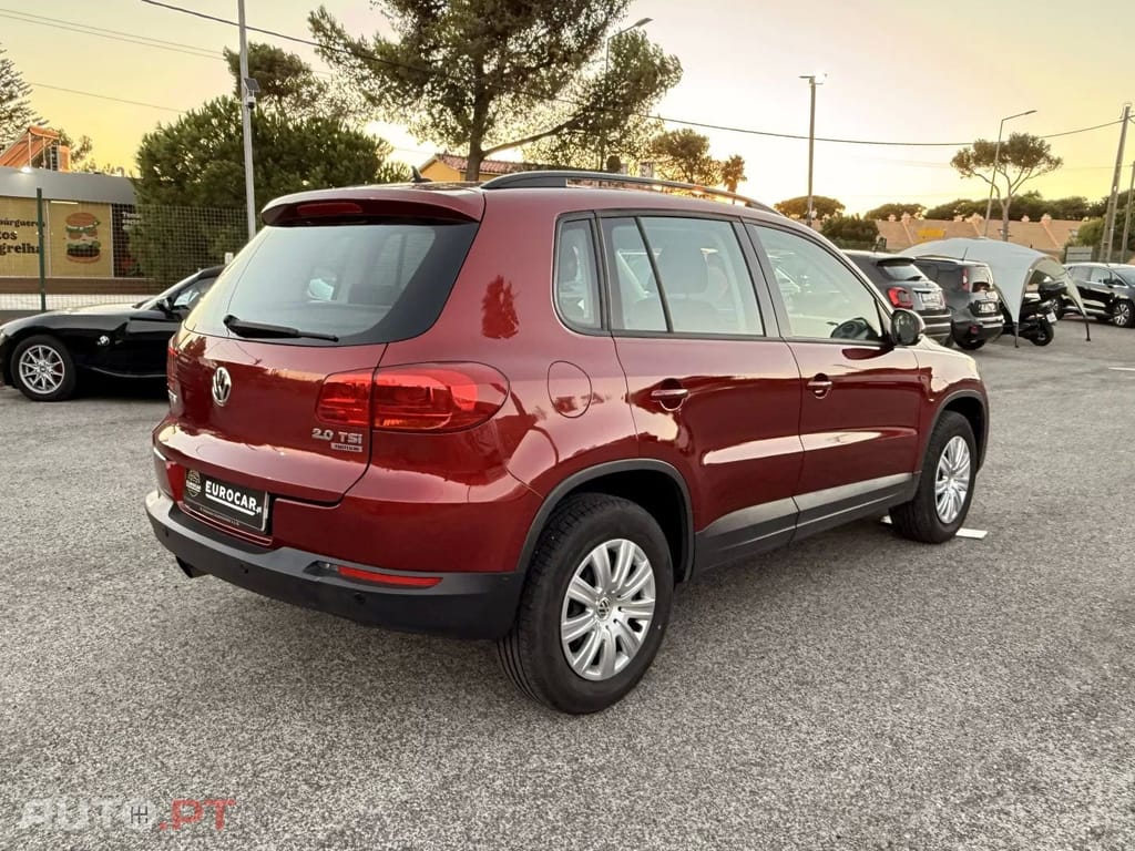 Volkswagen Tiguan 2.0 TSI 4Motion (BlueMotion ) DSG Comfortline — fotografia 22