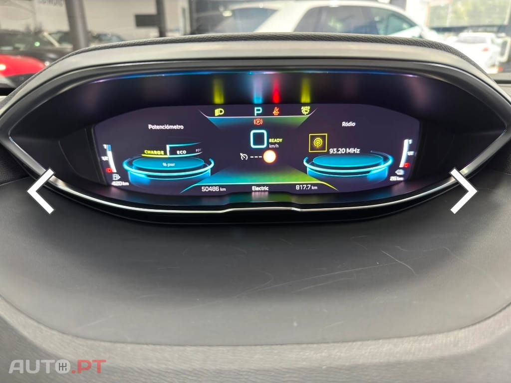 Peugeot 3008 1.6 hybrid4 300cv allure