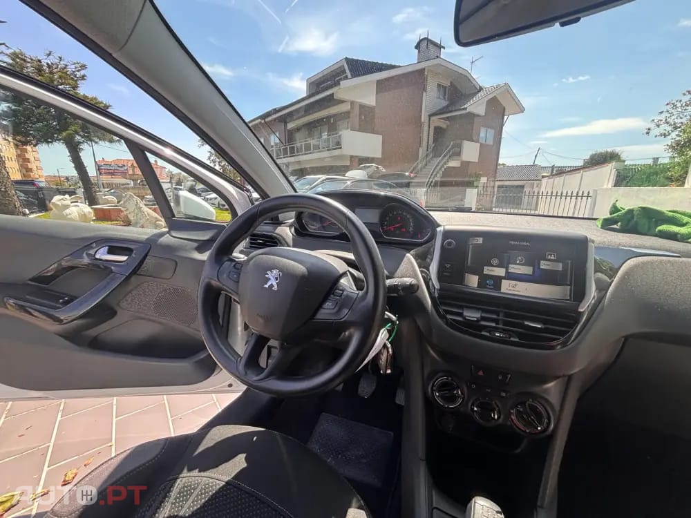 Peugeot 208 1.4 HDi Allure