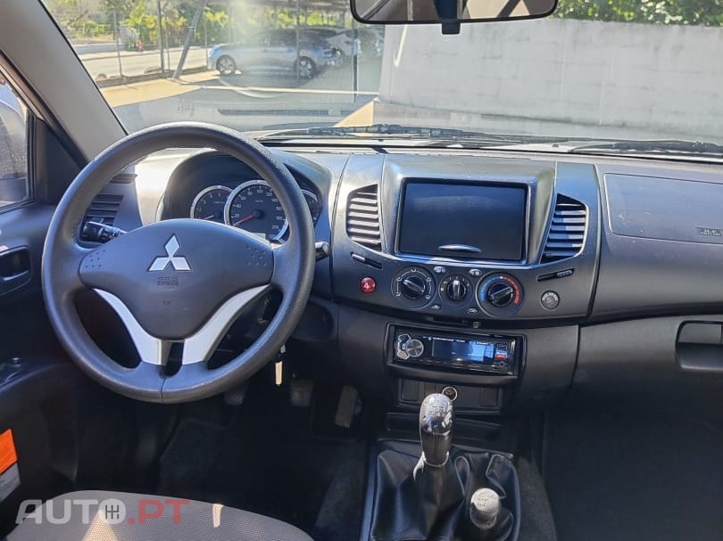 Mitsubishi L200 2.5 DI-D CD Intense 4WD