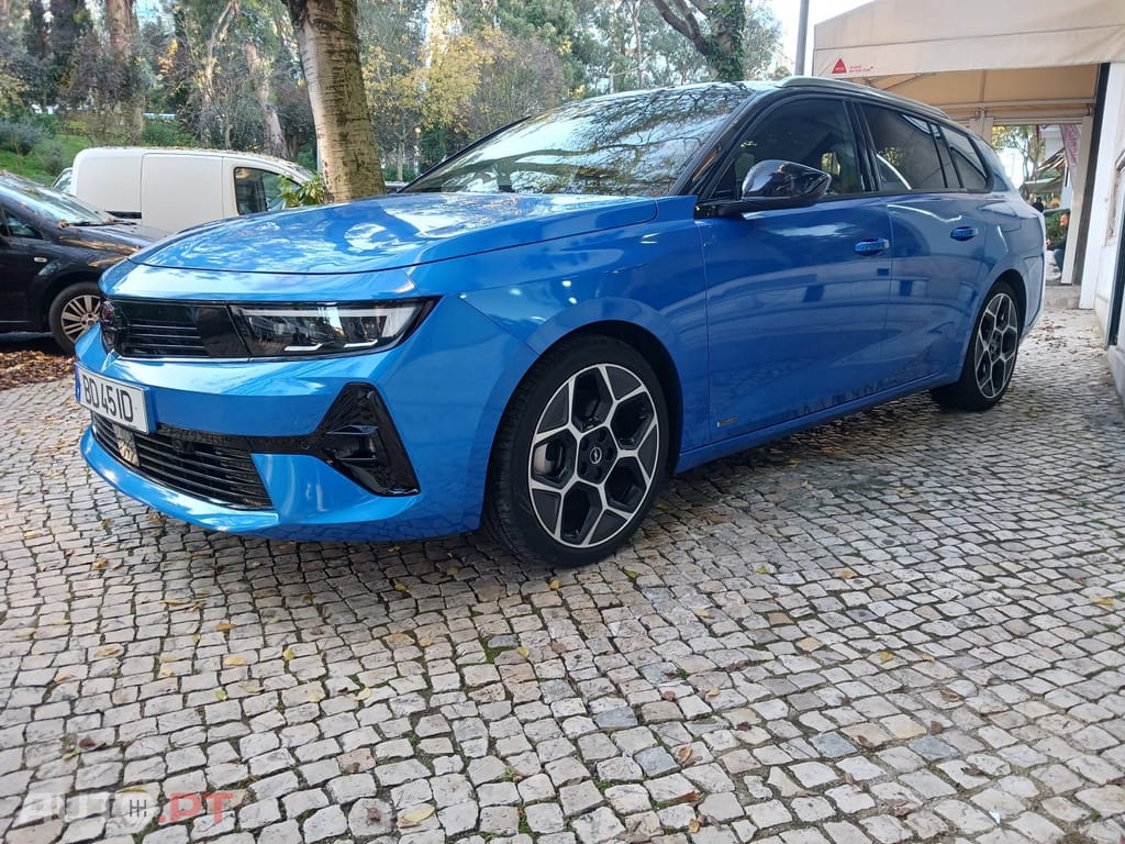 Opel Astra Sports Tourer 1.6 T PHEV Edition