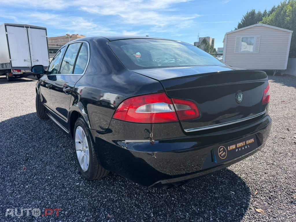 Skoda Superb 1.6 TDi Ambition