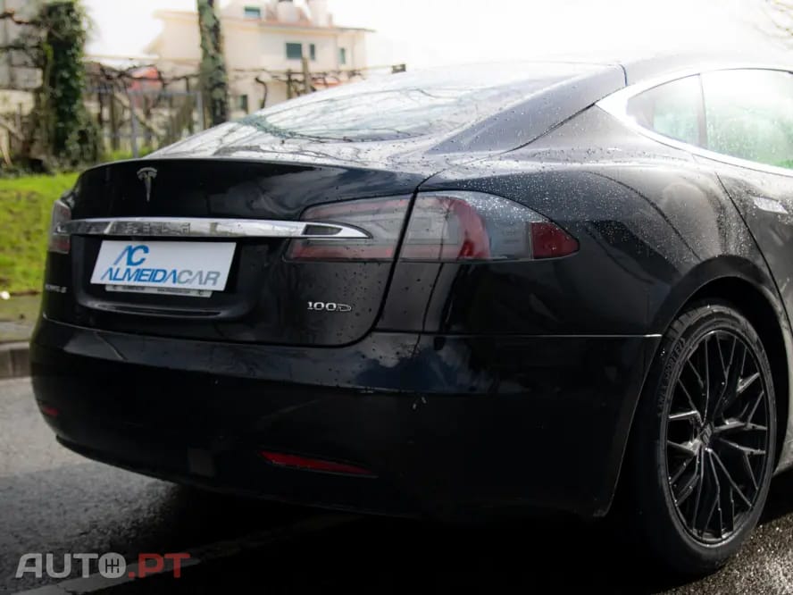 Tesla Model S 100D