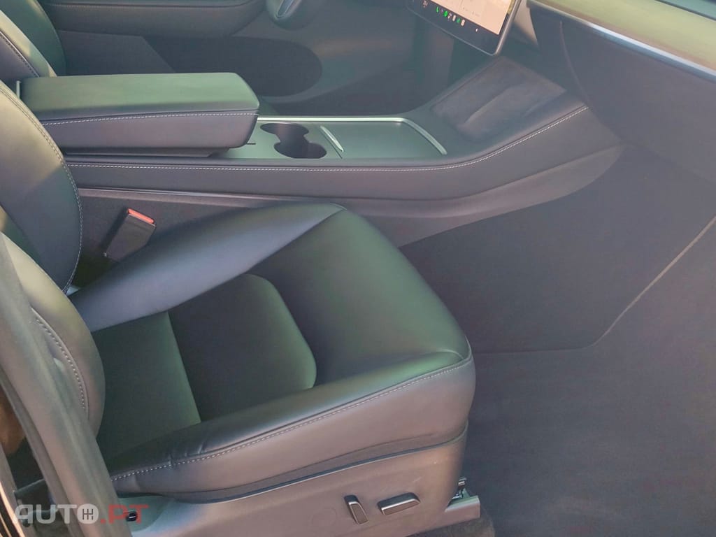 Tesla Model Y Tração Traseira