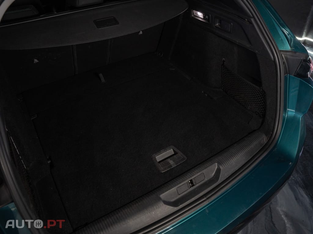 Peugeot 308 SW 1.2 PureTech Allure EAT8