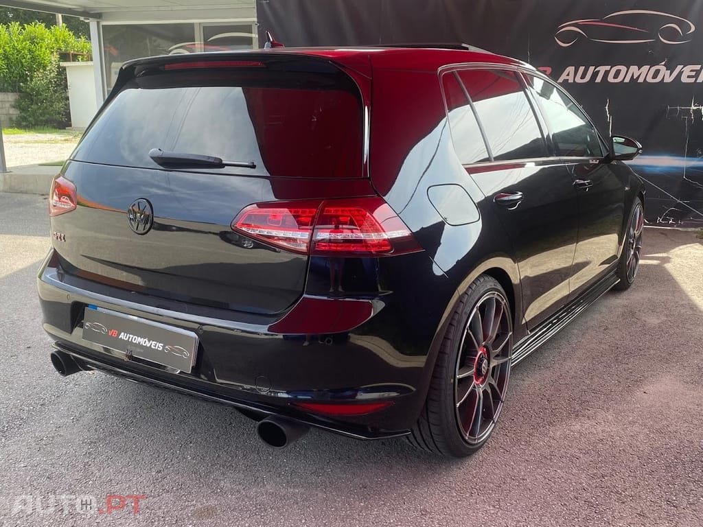 Volkswagen Golf 2.0 TSi GTi DSG Performance