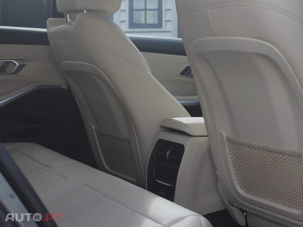 BMW 320 e Line Sport Auto