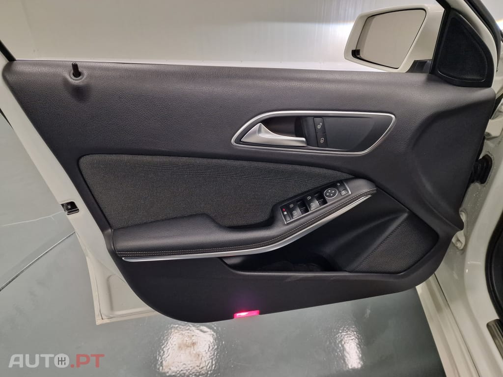 Mercedes-Benz A 180 CDi BlueEfficiency AMG Line