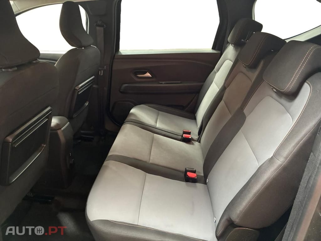 Dacia Jogger 1.6 Hybrid Extreme 7L