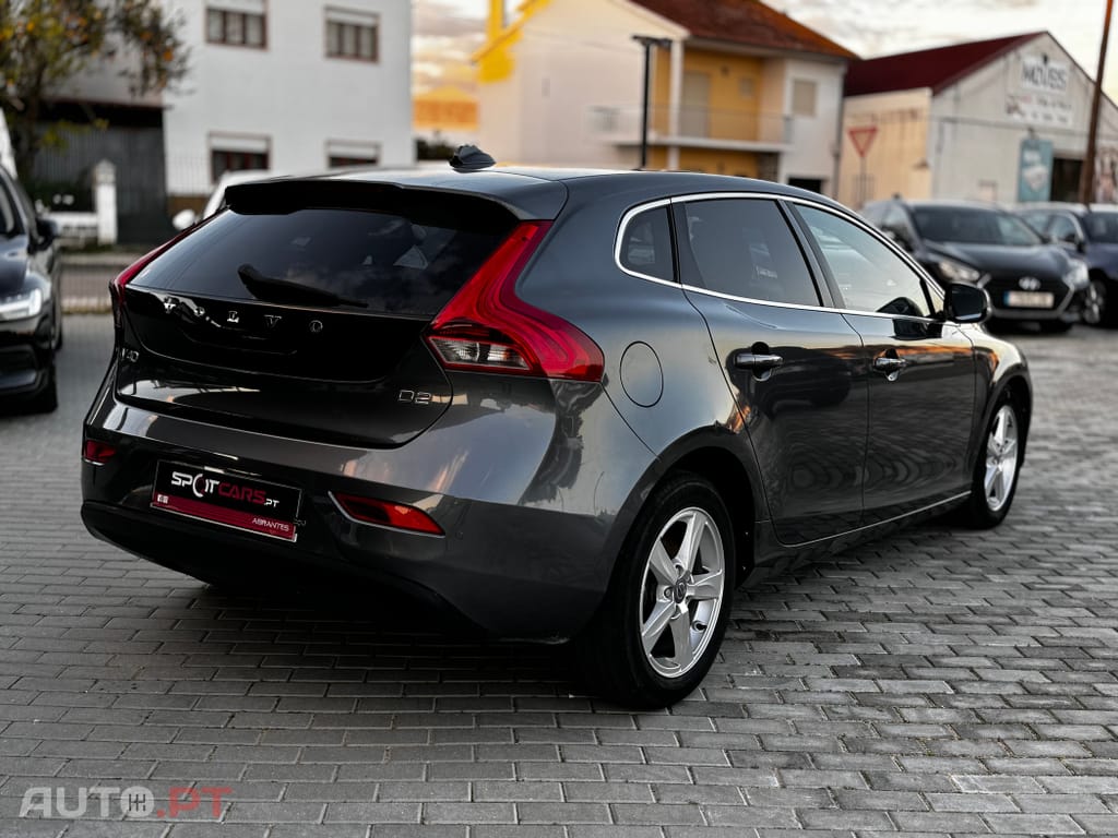 Volvo V40 1.6 D2 Momentum