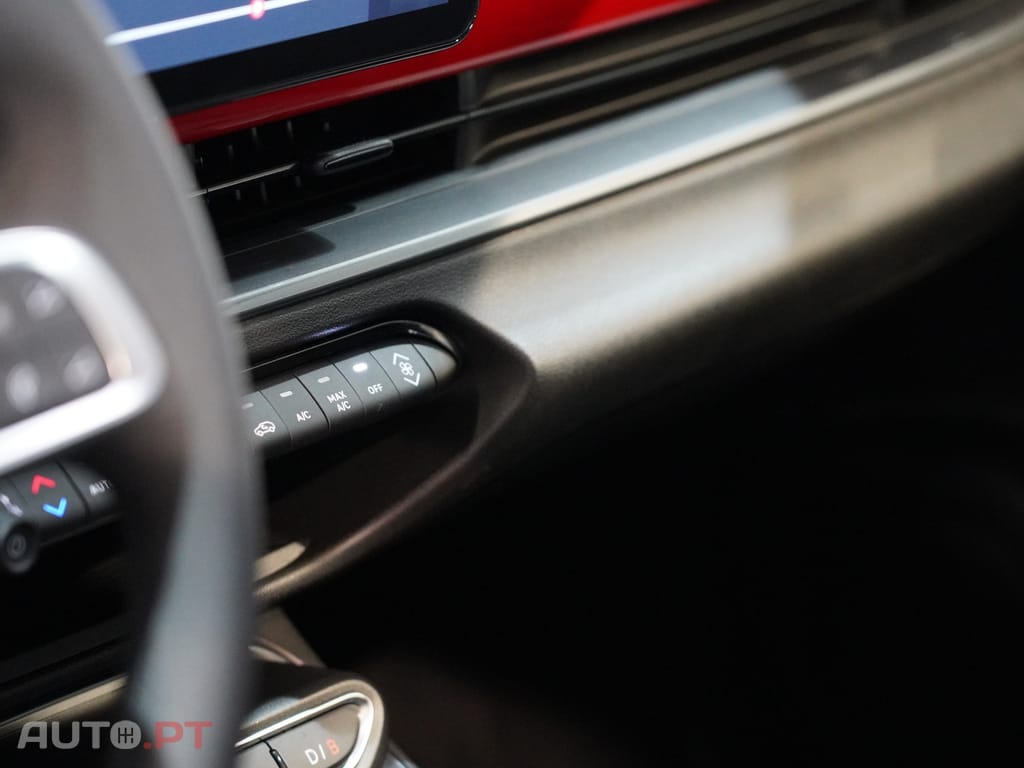 Fiat 600e 54 kWh (Red)