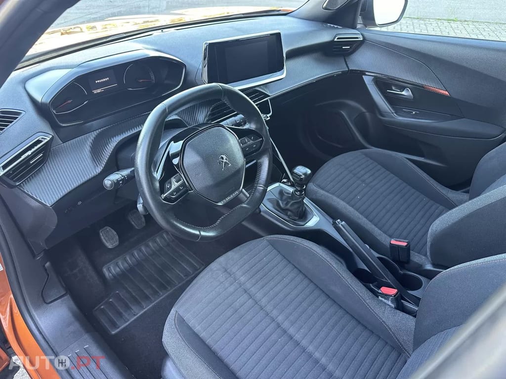 Peugeot 2008 1.2 PureTech Active Pack