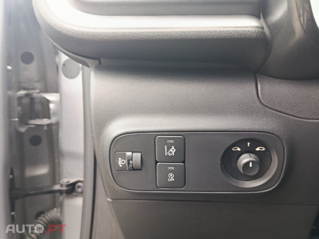 Citroen C3 PureTech attraction