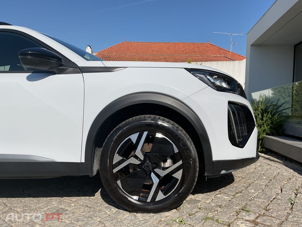 Peugeot 2008 1.2 PureTech Allure Pack