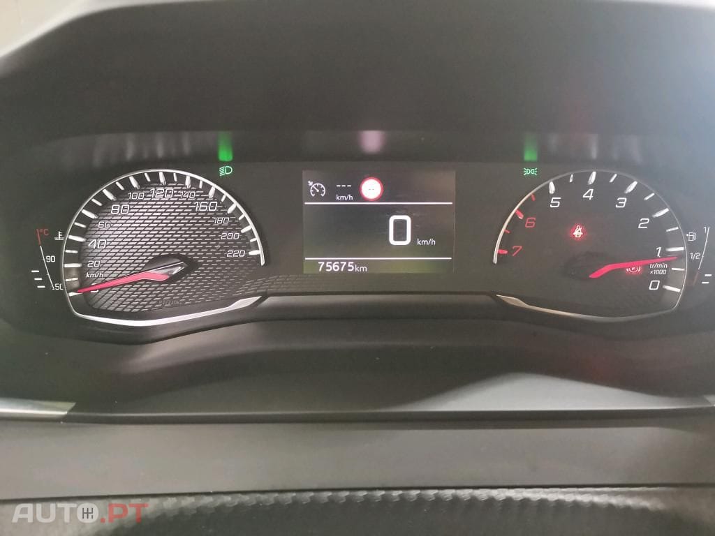 Peugeot 2008 1.5 BlueHDi Active Pack
