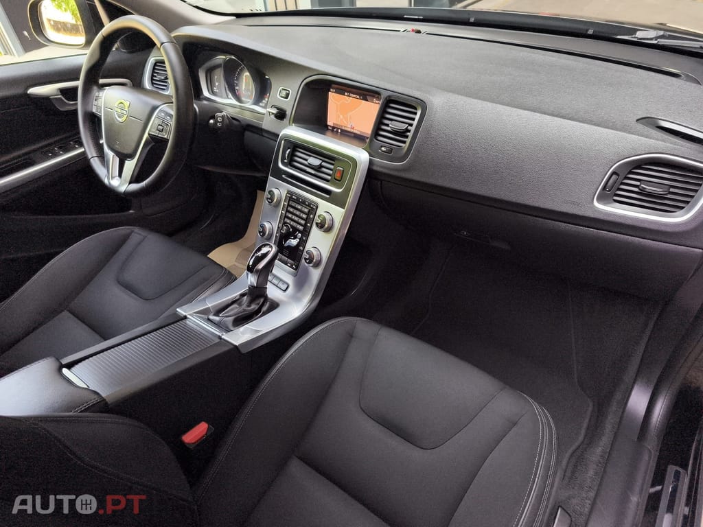 Volvo V60 2.4 D6 Twin Engine Hibrido Plug-In