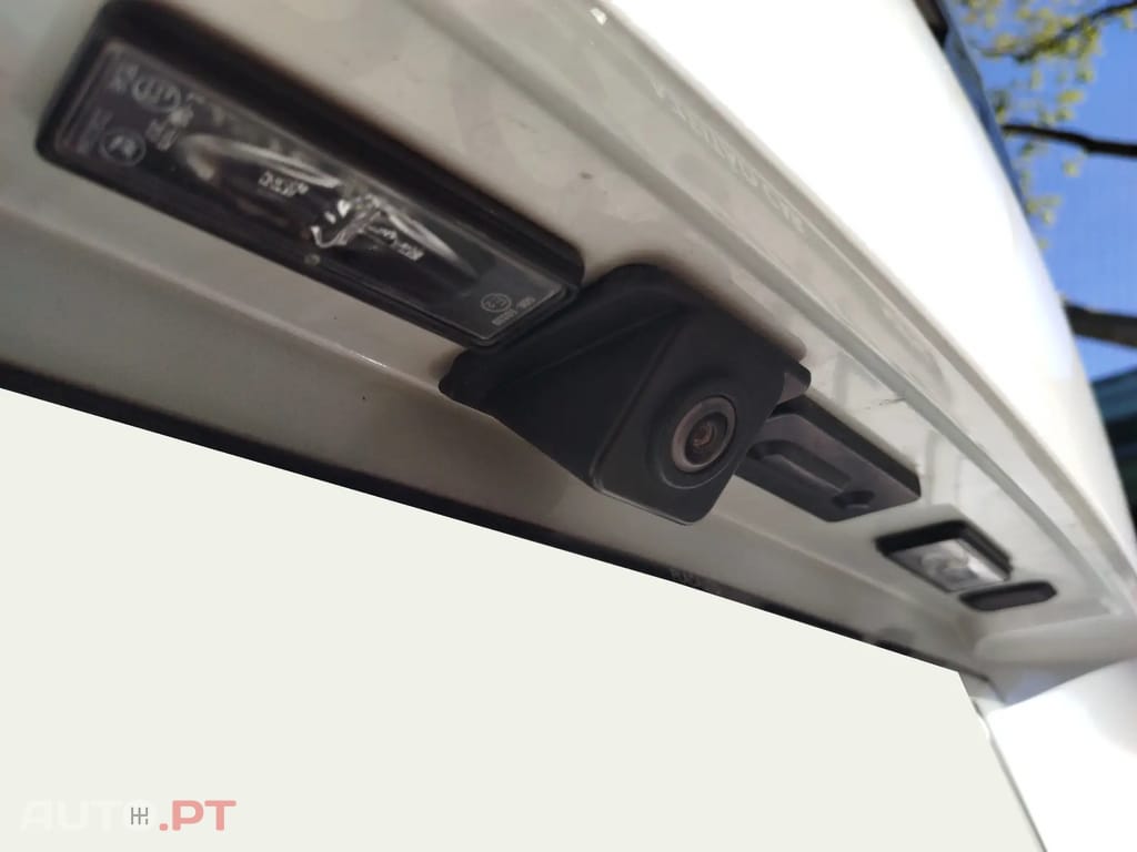 Peugeot 5008 GT HYBRID 136 CV