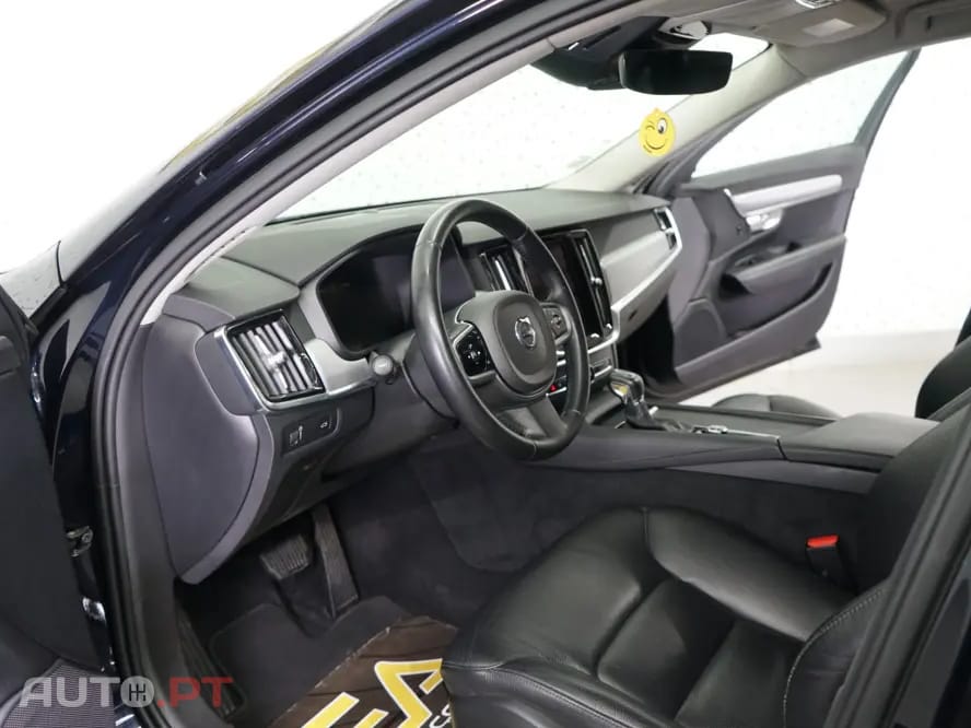 Volvo S90 2.0 D5 Momentum AWD Geartronic