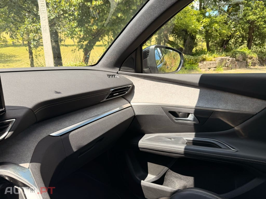 Peugeot 3008 1.6 Hybrid GT e-EAT8
