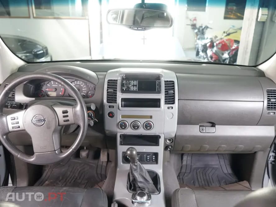 Nissan Navara 2.5 dCi CD SE C-Channel