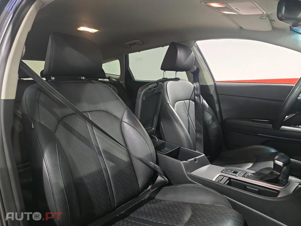 Kia Optima 2.0 CVVT PHEV