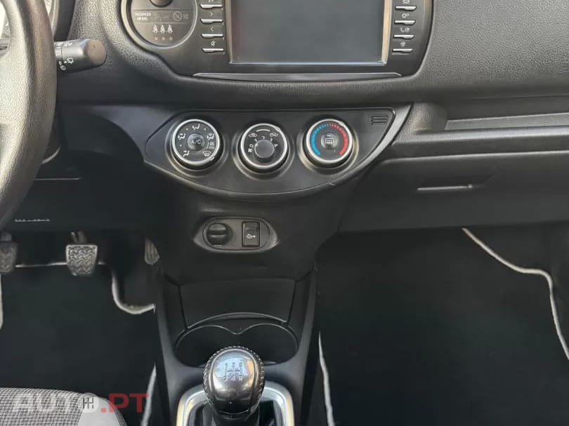 Toyota Yaris 1.0 VVT-i 20 Anos
