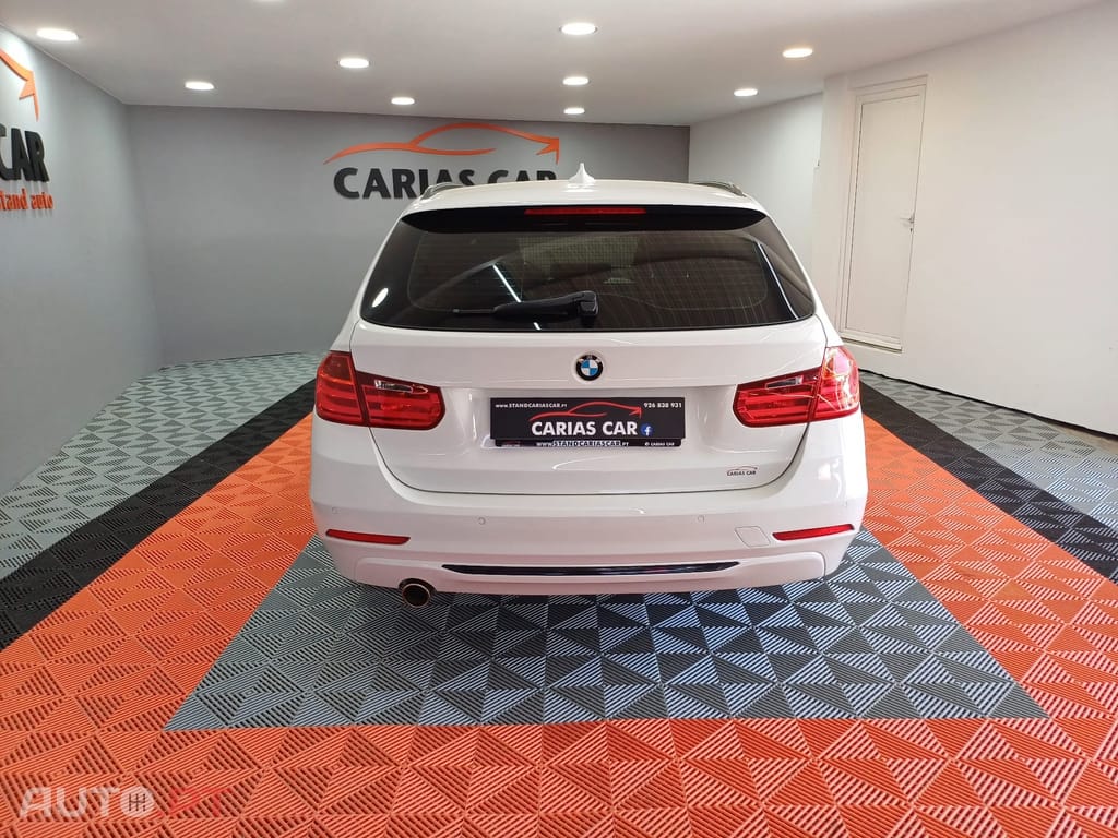 BMW 318 Touring Sport Line