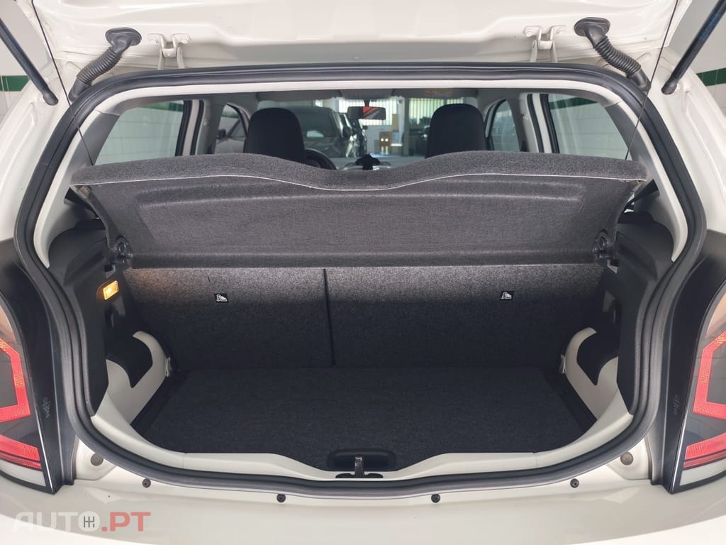 Volkswagen Up! 1.0 BMT Move Auto