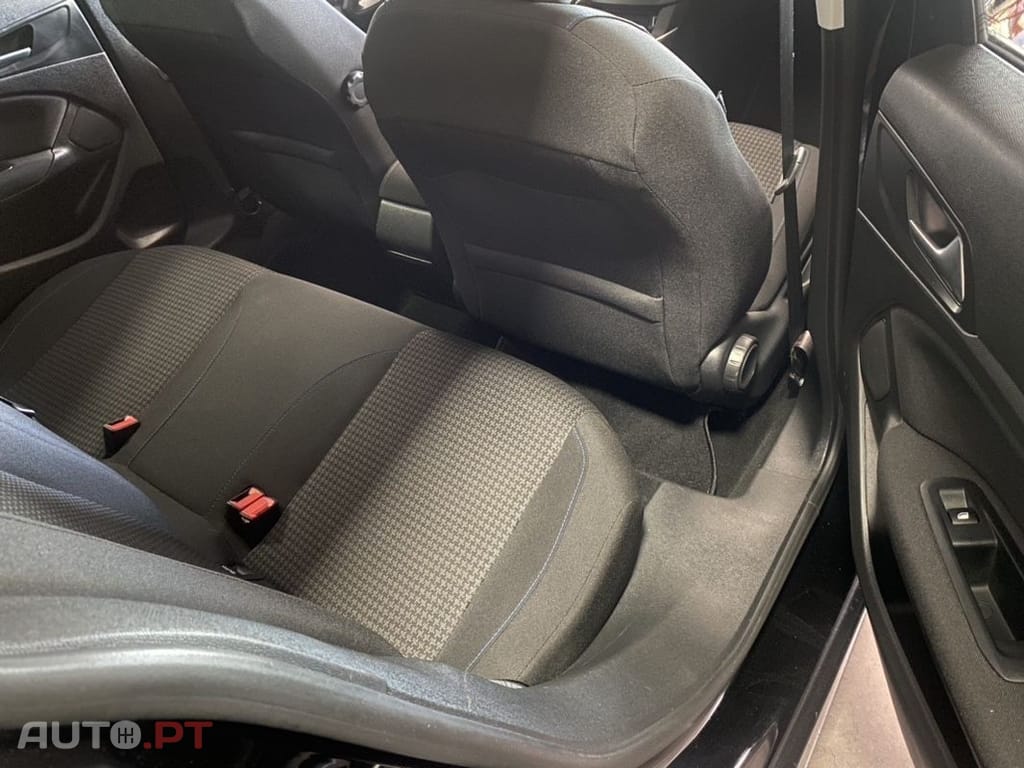 Peugeot 308 1.5 BlueHDi Style