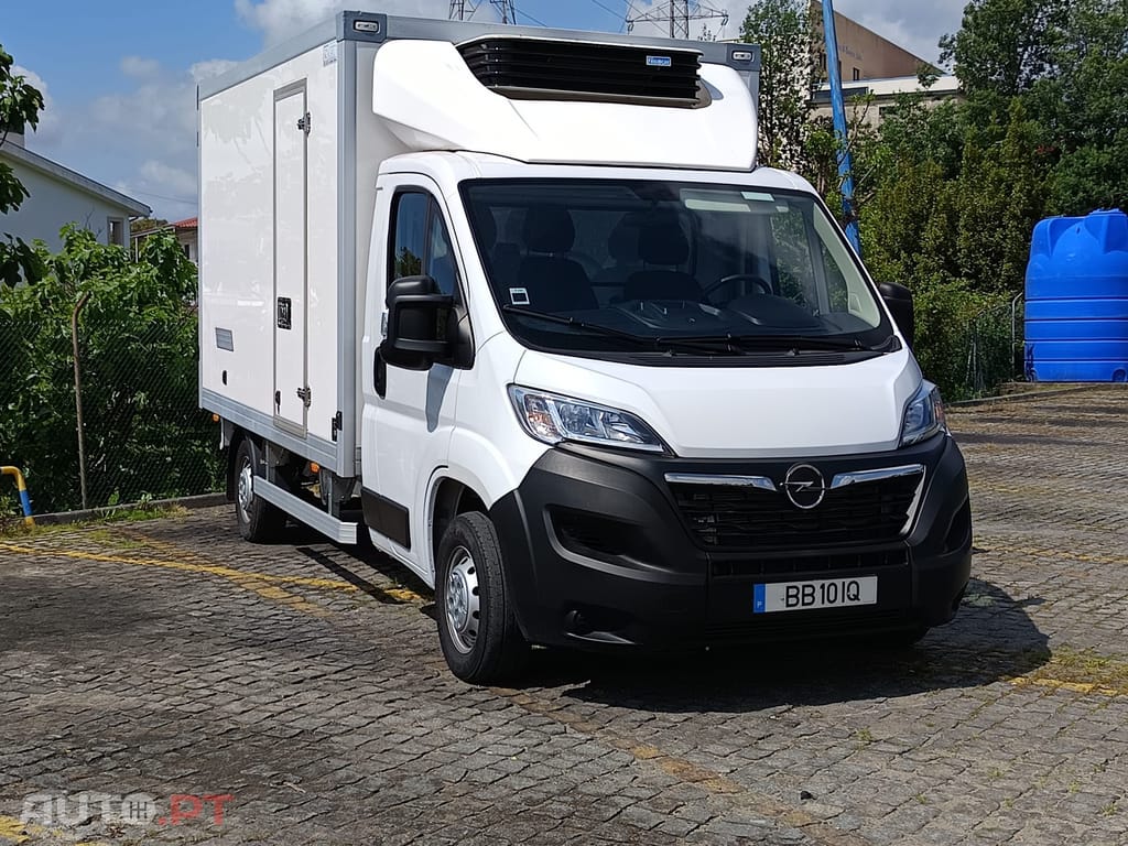 Opel Movano Movano Chassis Cabine Simples 3.5T L4 2.2D 165+ FRIO