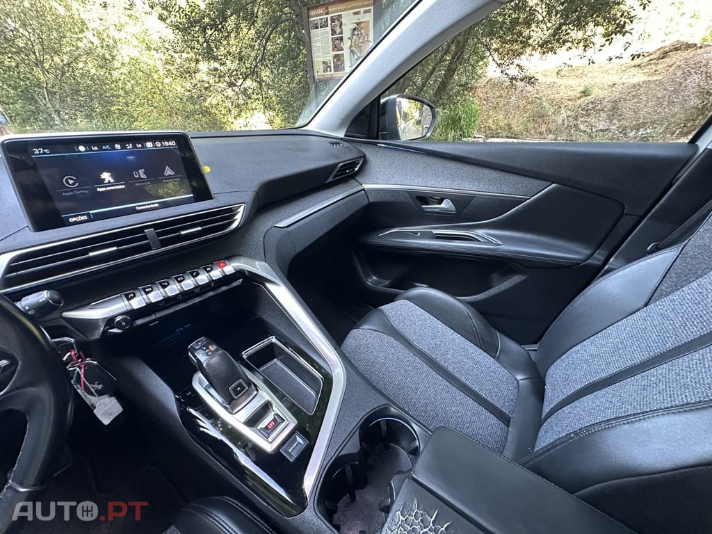 Peugeot 3008 1.2 PureTech Allure EAT8