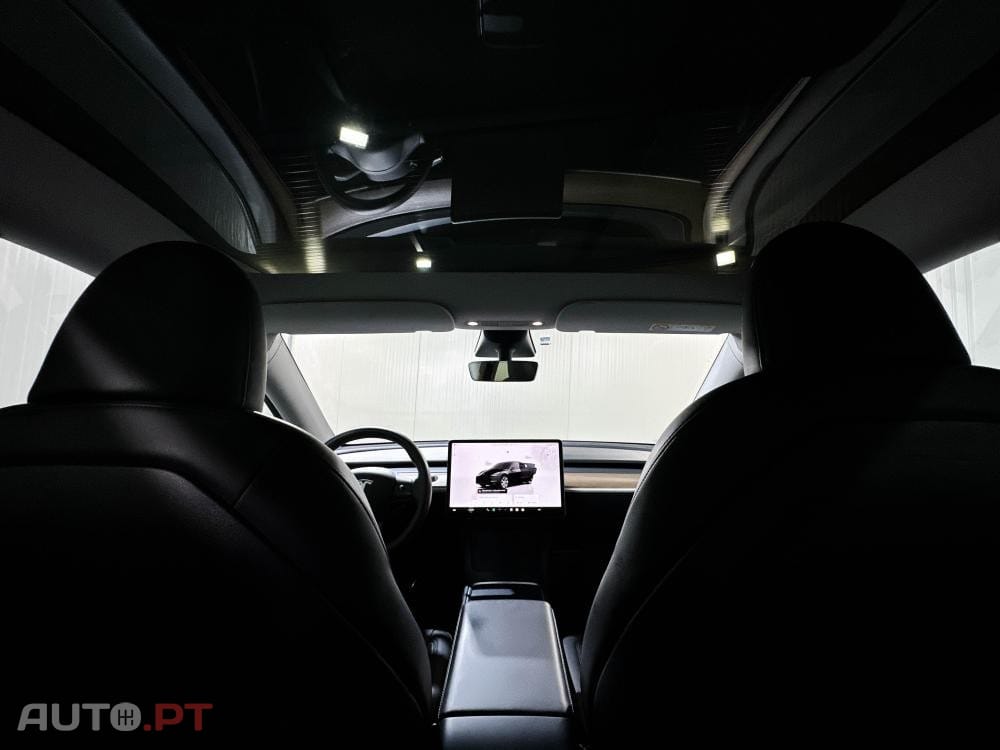 Tesla Model Y Long Range Dual Motor AWD