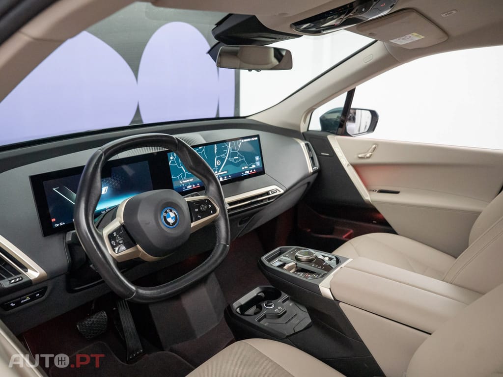 BMW iX xDrive 40