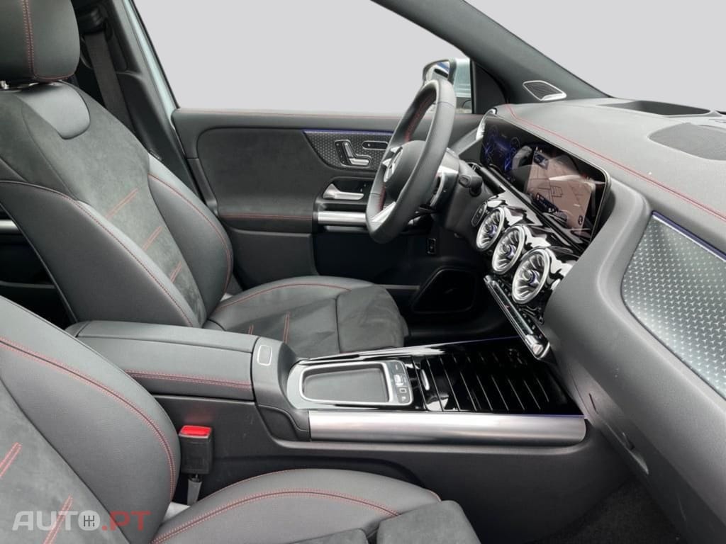 Mercedes-Benz EQA I.V.A DEDUTIVEL 300 4M AMG-Premium 