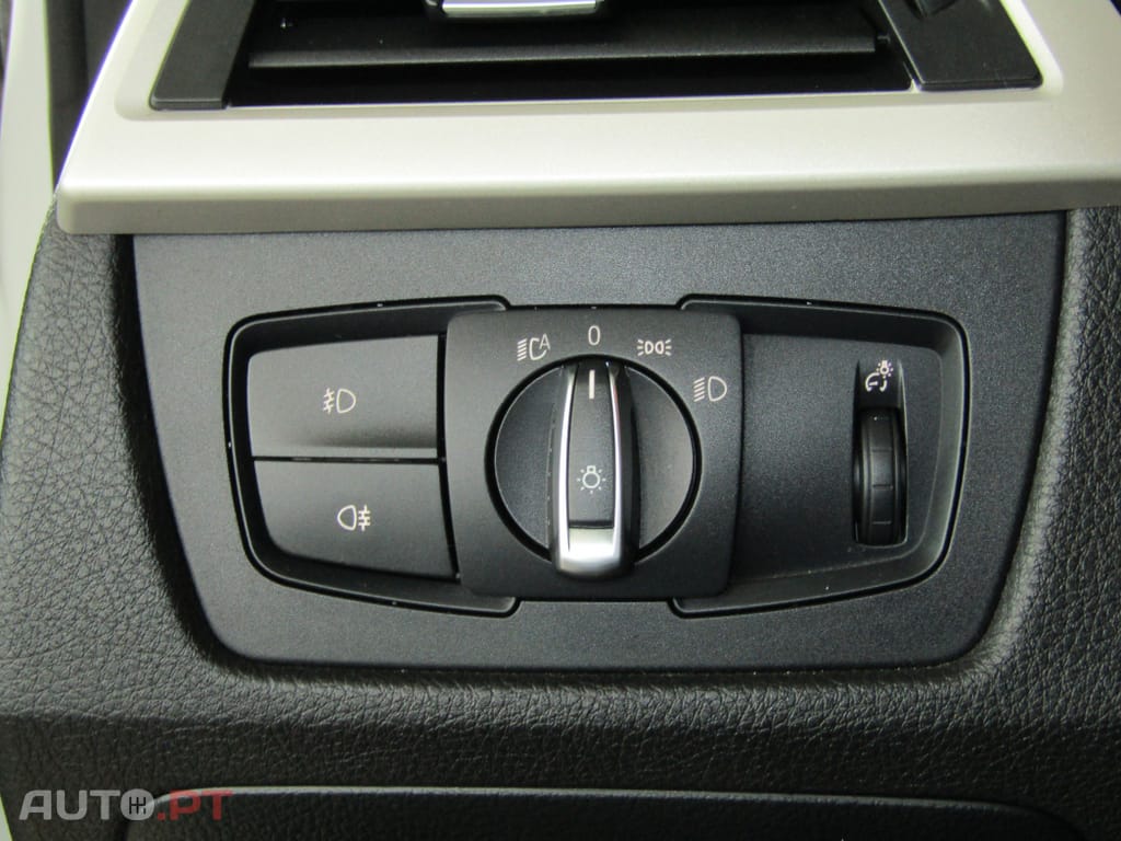 BMW 318 d Touring Advantage