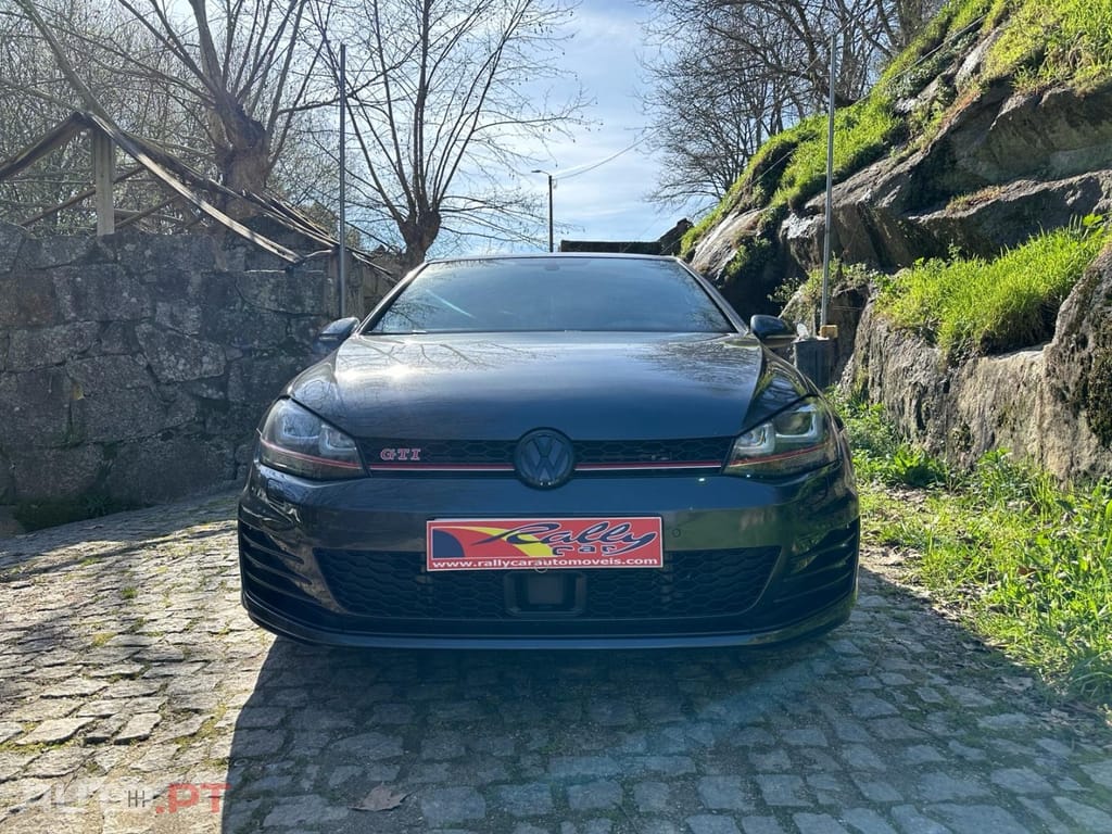 Volkswagen Golf 2.0 TSi GTi DSG Performance