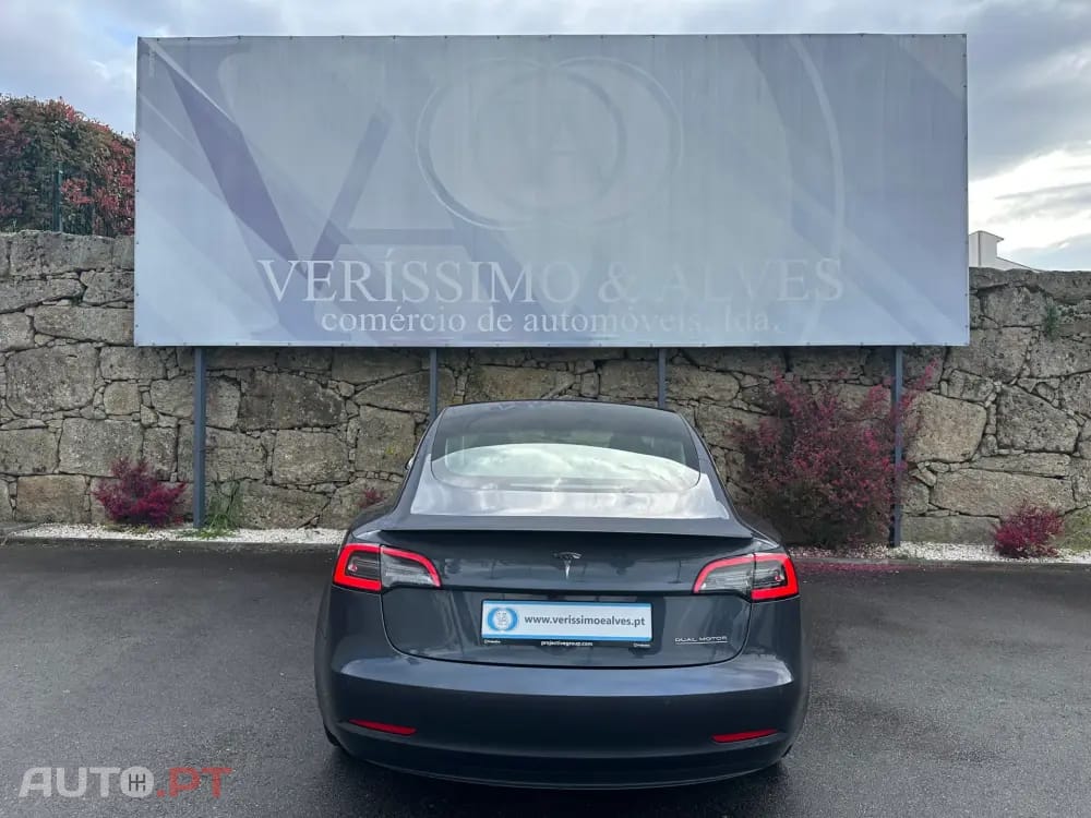 Tesla Model 3 Performance Tração Integral