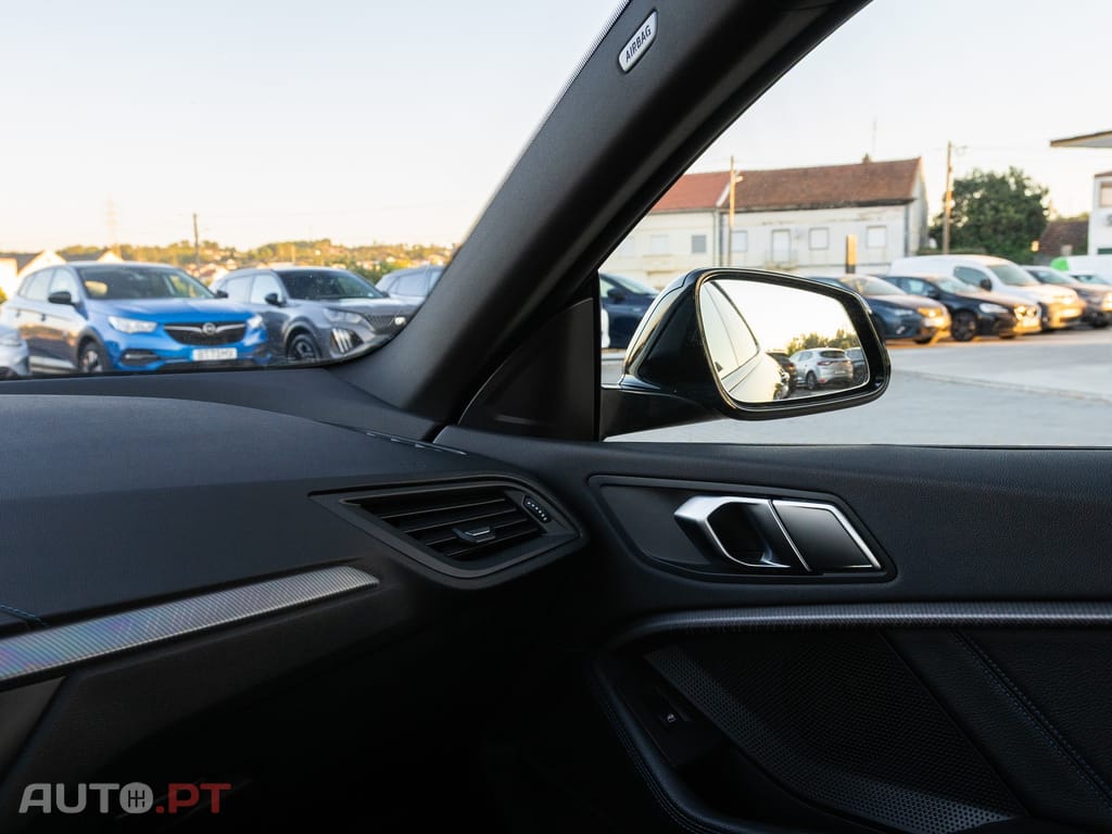 BMW 216 d Pack Desportivo M