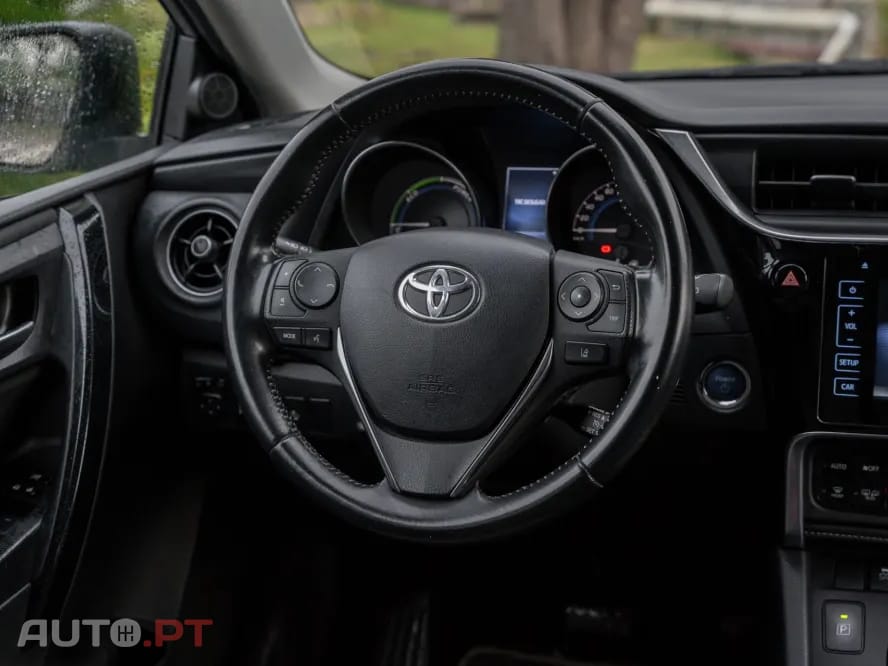 Toyota Auris 1.8 HSD Active