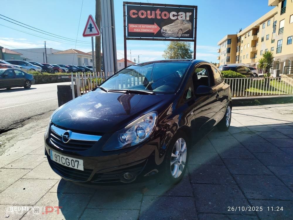 Opel Corsa 1.2 Black Edition