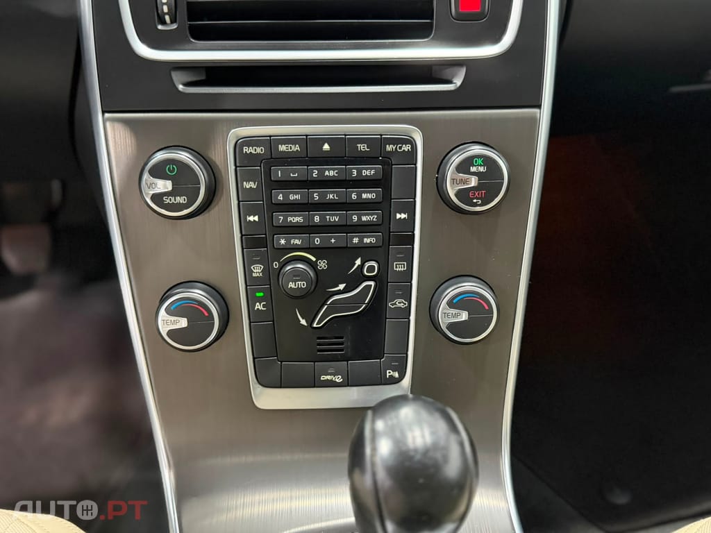 Volvo V60 1.6 D2 Drive Momentum Start/Stop